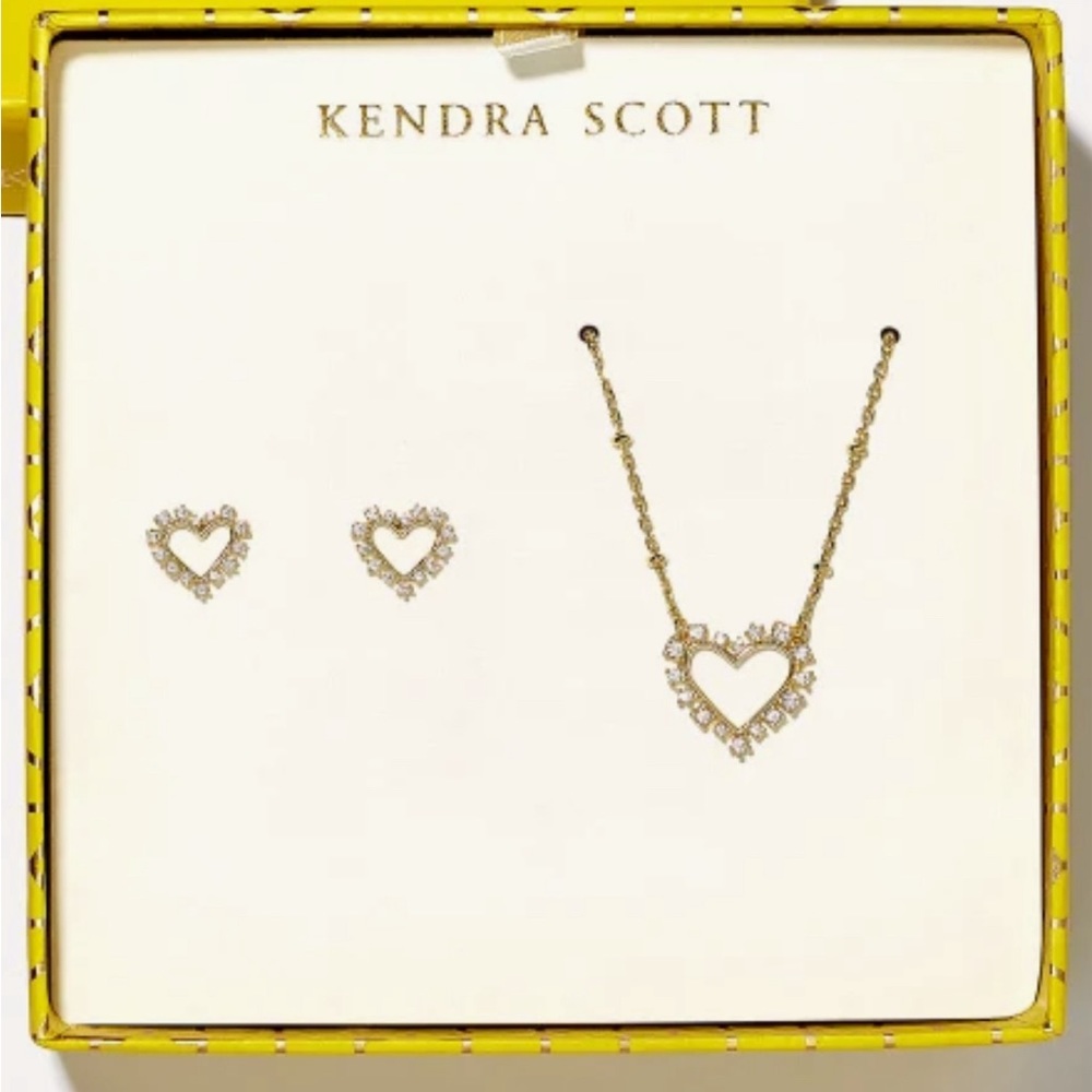 Ari Heart Necklace & Earrings Gift Set in White Crystal